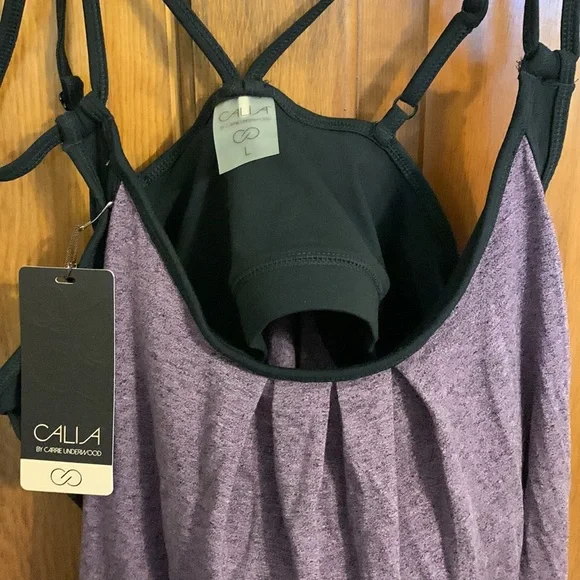NWT Carrie Underwood workout tank - Picture 2 of 4